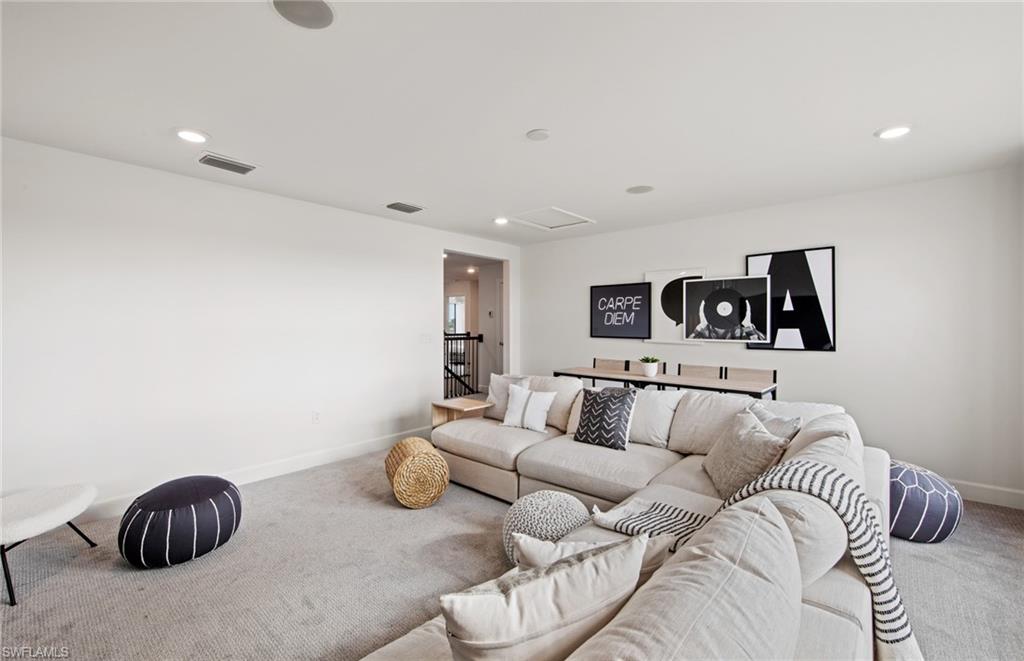 NORTHRIDGE - Residential
