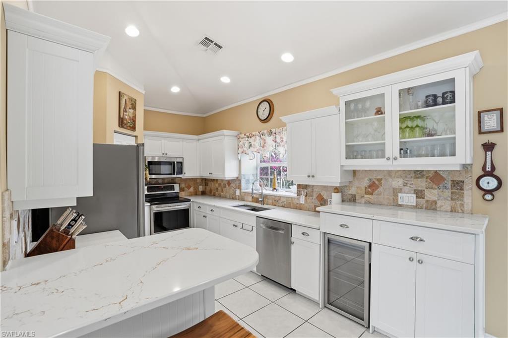 PARADISE VILLAGE - Residential