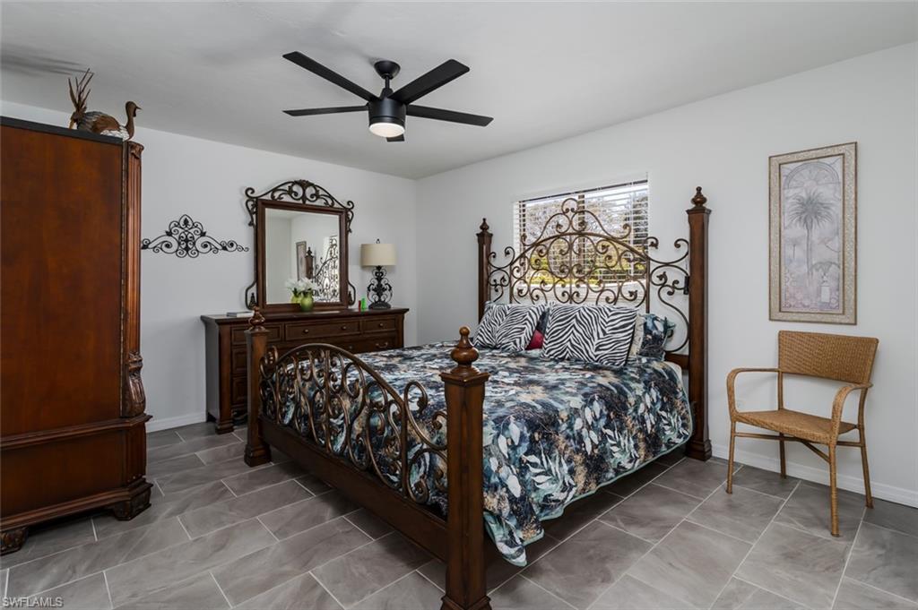 BONITA SHORES - Residential