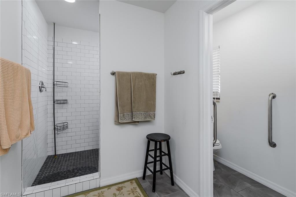 BONITA SHORES - Residential