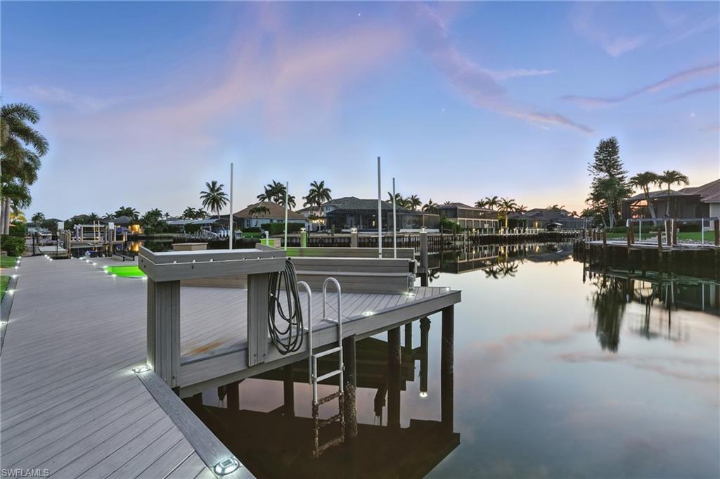 MARCO BEACH - Residential