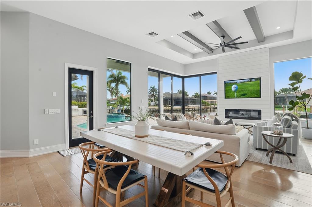 MARCO BEACH - Residential