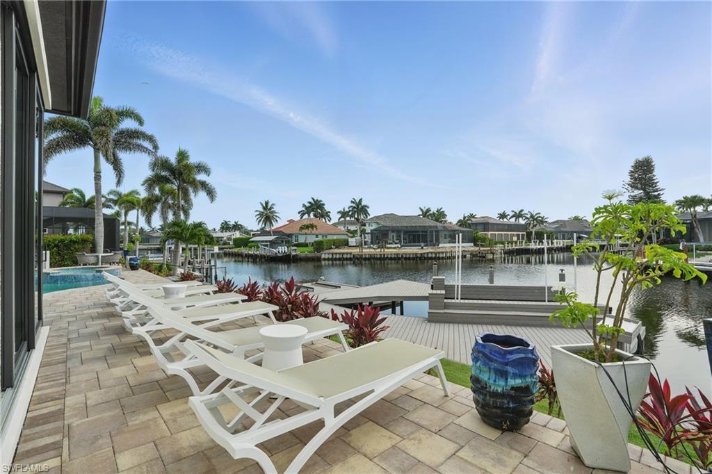 MARCO BEACH - Residential