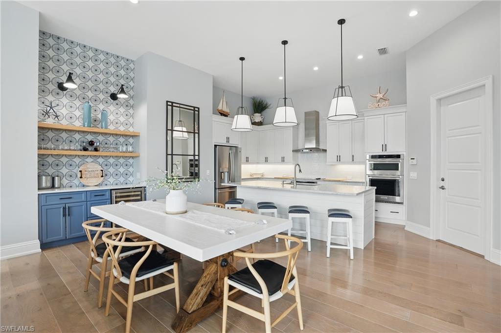 MARCO BEACH - Residential