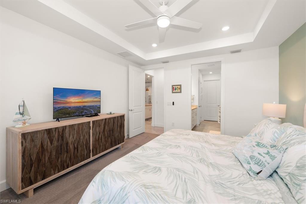 COUNTRY CLUB - Residential