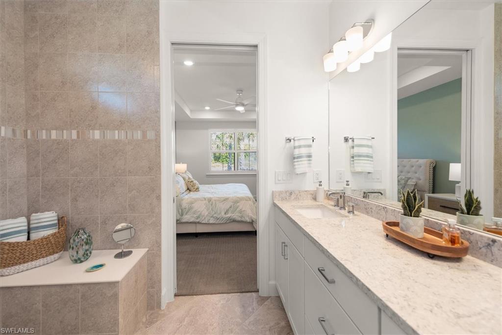 COUNTRY CLUB - Residential