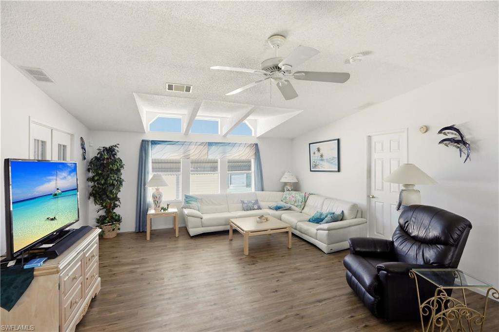 RIVERS EDGE - Residential