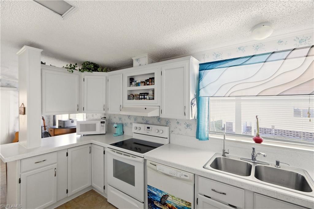 RIVERS EDGE - Residential