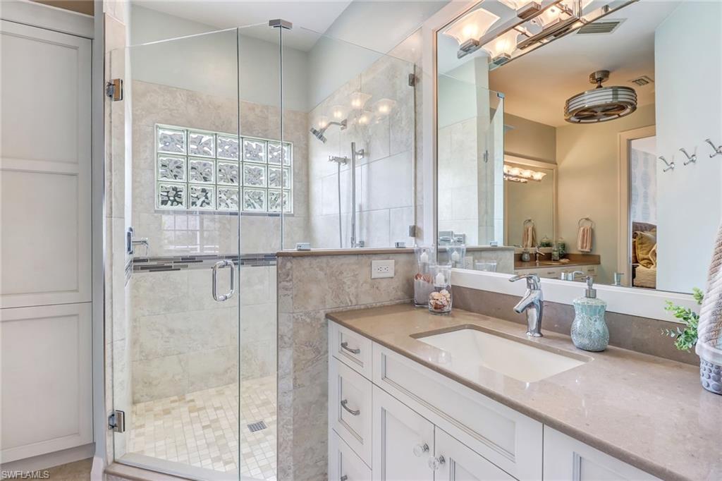 LIVINGSTON WOODS - Residential