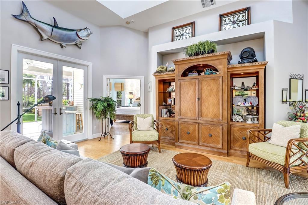 LIVINGSTON WOODS - Residential