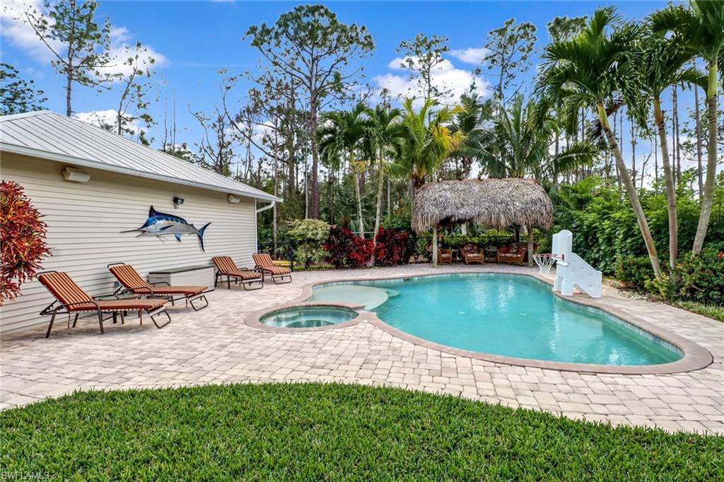 LIVINGSTON WOODS - Residential