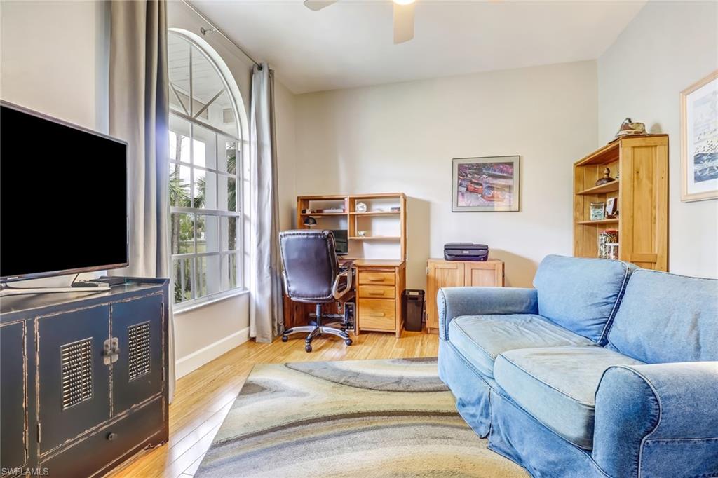 LIVINGSTON WOODS - Residential