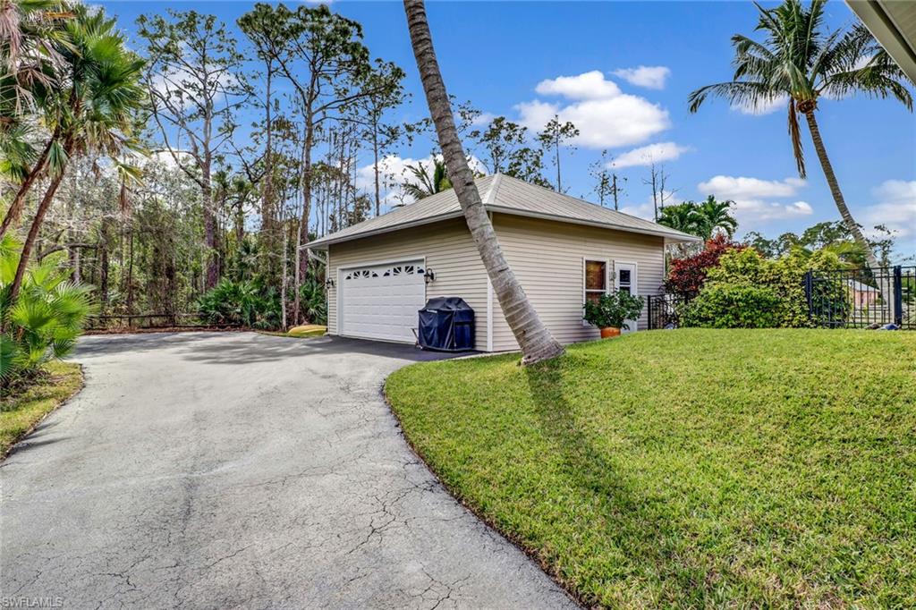 LIVINGSTON WOODS - Residential