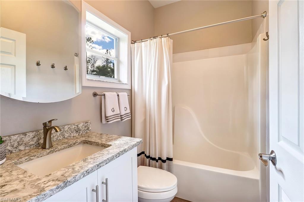 LIVINGSTON WOODS - Residential