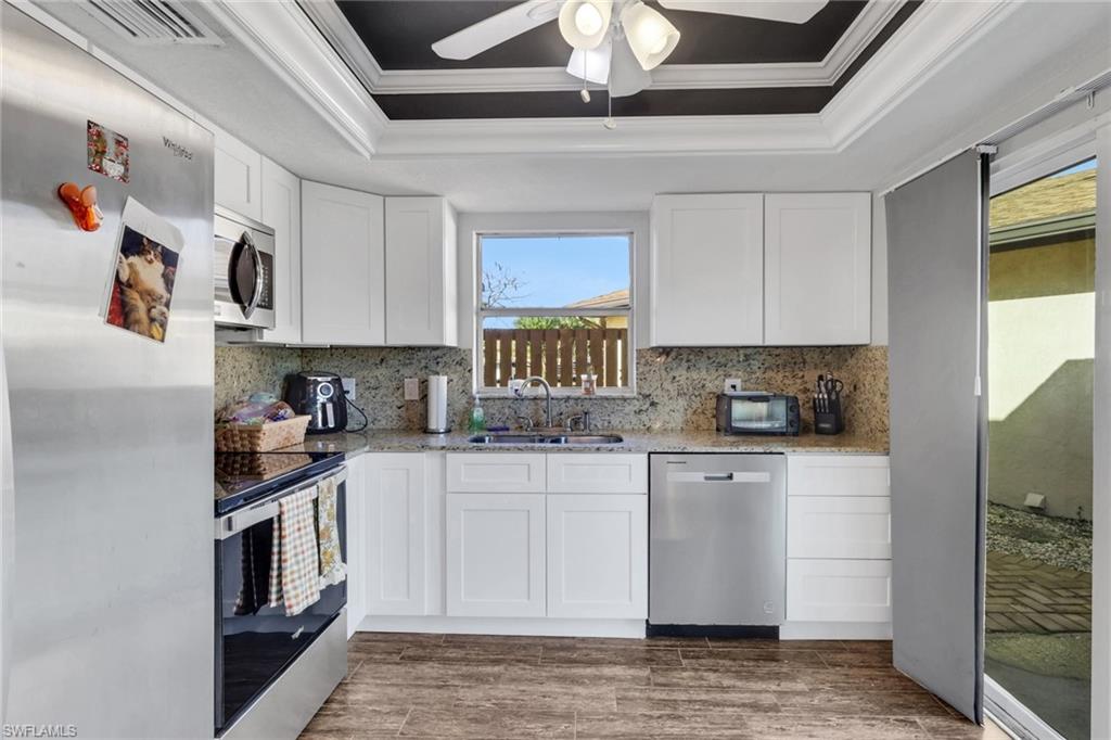 ROYAL WOODS - Residential