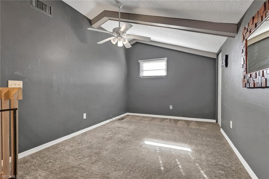 ROYAL WOODS - Residential