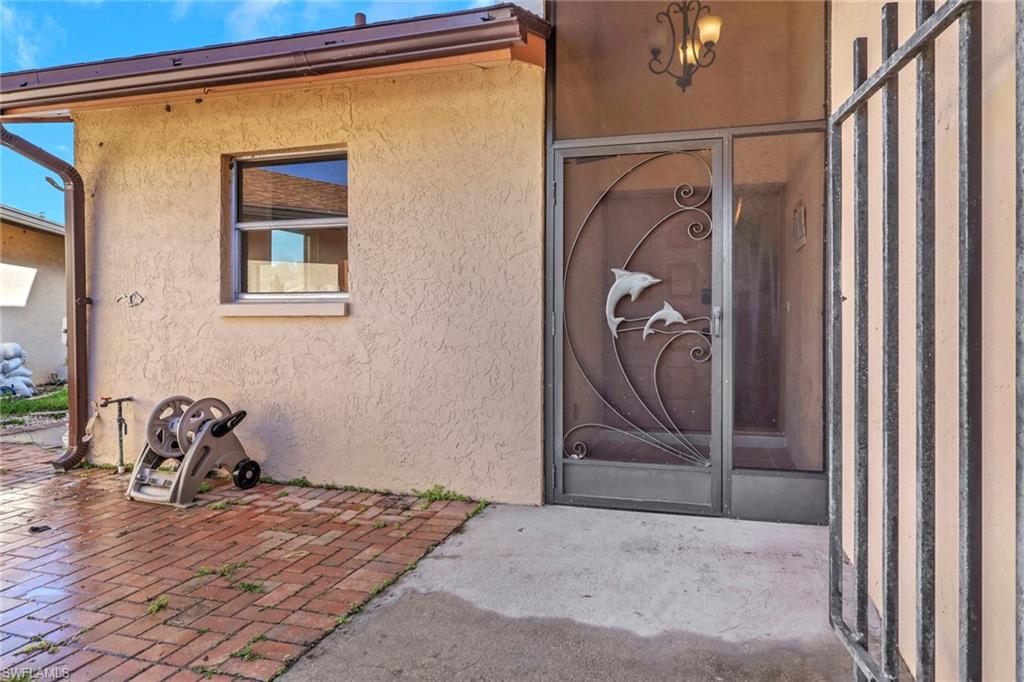 ROYAL WOODS - Residential