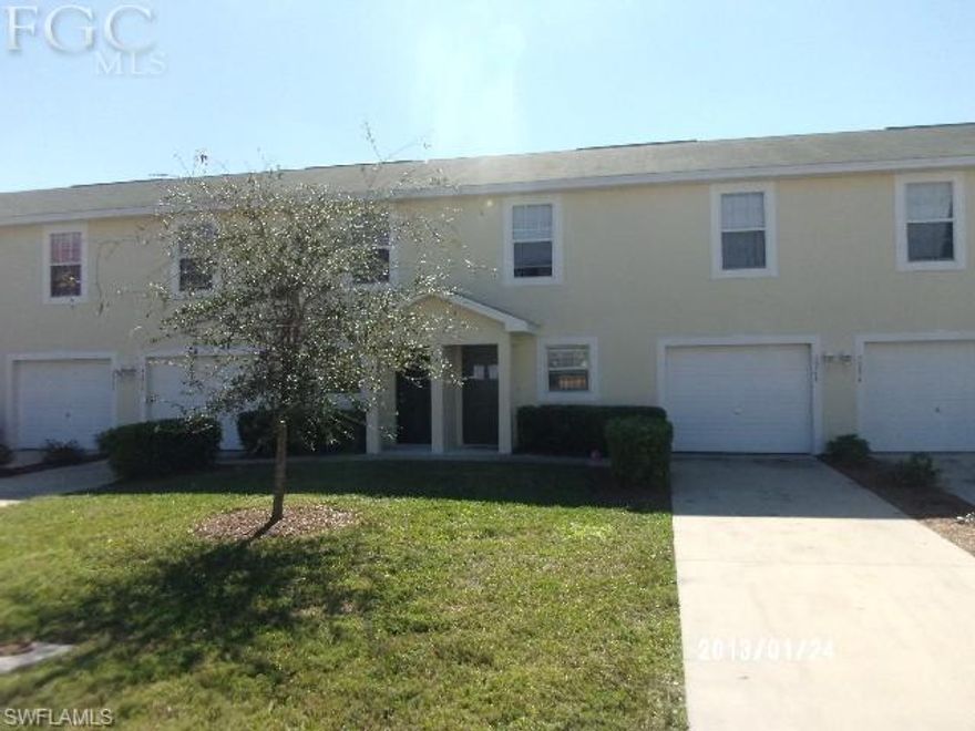 3 bedroom 2.5 bath 2 story town home in a non gated pool community located in Pate Crest Villas in South Ft Myers FL. This home features a 1 car attached garage, community pool and  within walking distance of Tamiami Trail  with plenty of  shopping and public transportation. Just down the street is Villas Elementary school.  Beaches and the interstate are convenient, within minutes of driving time.