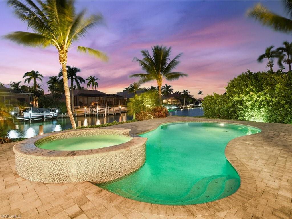 MARCO BEACH - Residential