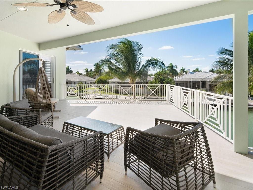 MARCO BEACH - Residential