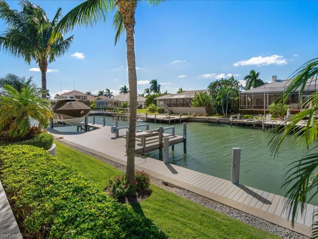 MARCO BEACH - Residential