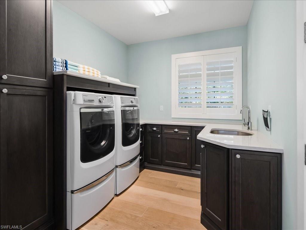 MARCO BEACH - Residential