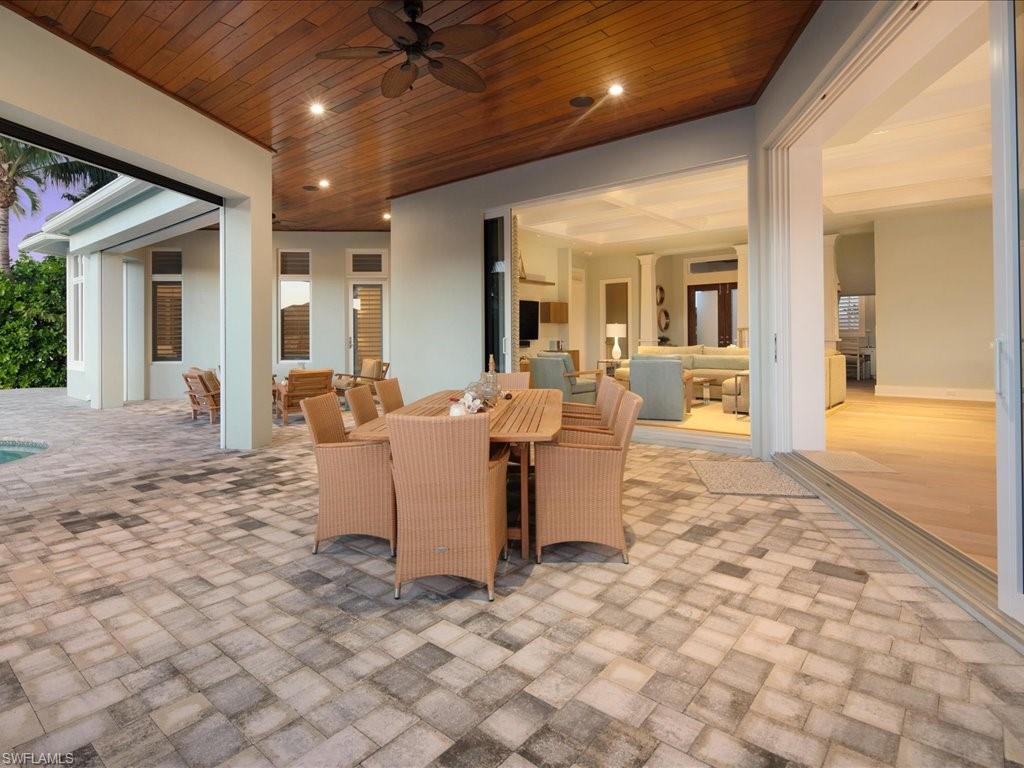 MARCO BEACH - Residential