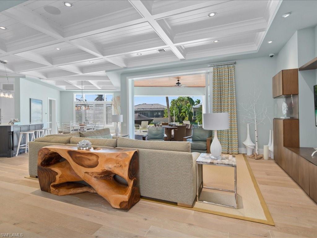 MARCO BEACH - Residential