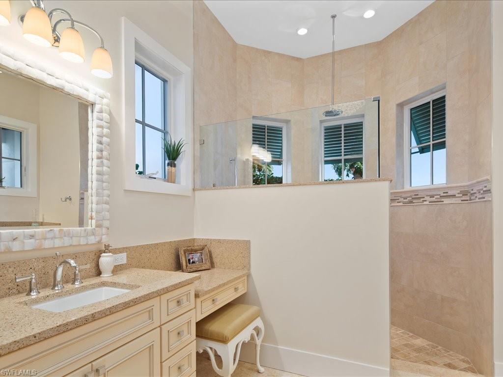 MARCO BEACH - Residential