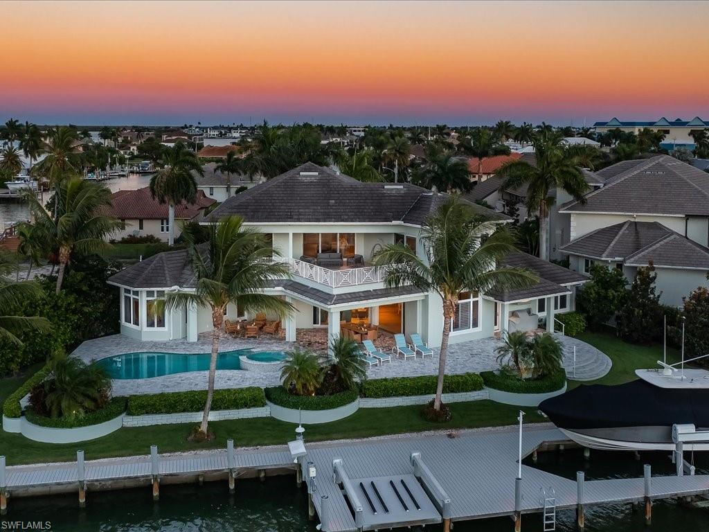 MARCO BEACH - Residential