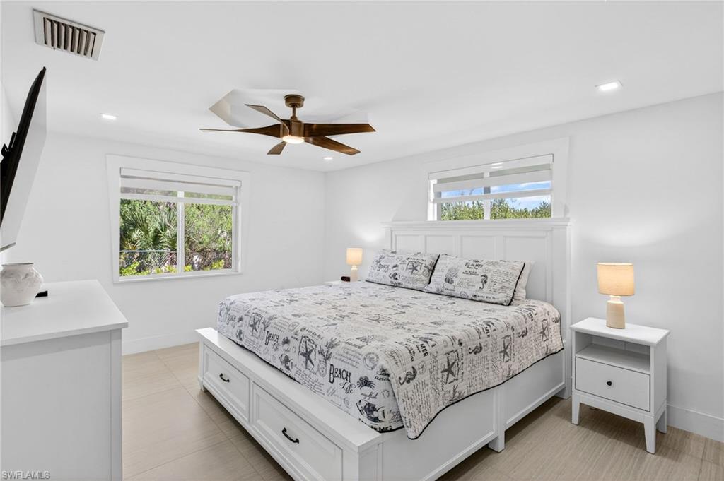 SANIBEL LAKE ESTATES - Residential