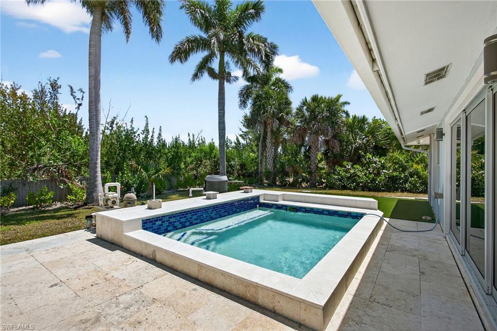 SANIBEL LAKE ESTATES - Residential