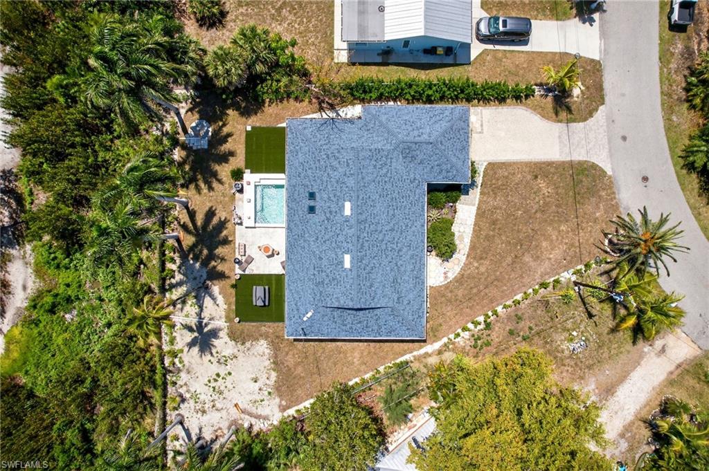 SANIBEL LAKE ESTATES - Residential