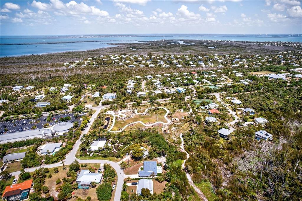 SANIBEL LAKE ESTATES - Residential