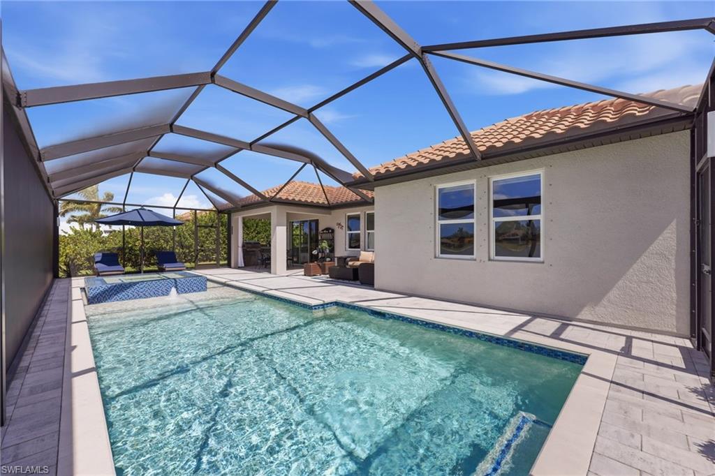 VALENCIA LAKES - Residential