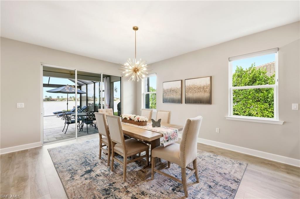 VALENCIA LAKES - Residential