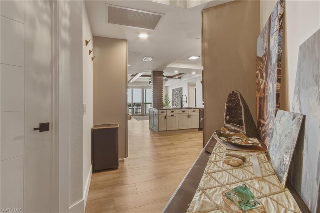 RIVIERA - Residential