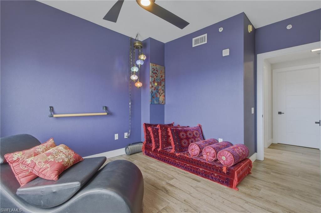 RIVIERA - Residential