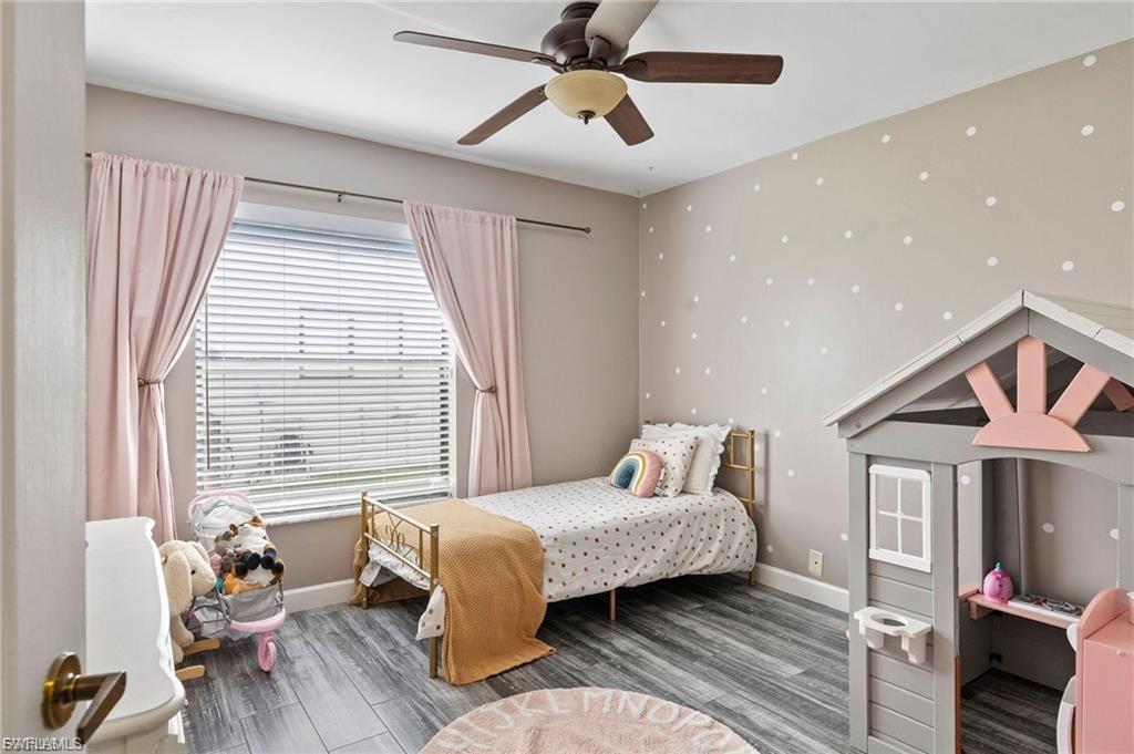 VILLAS FOUR - Residential