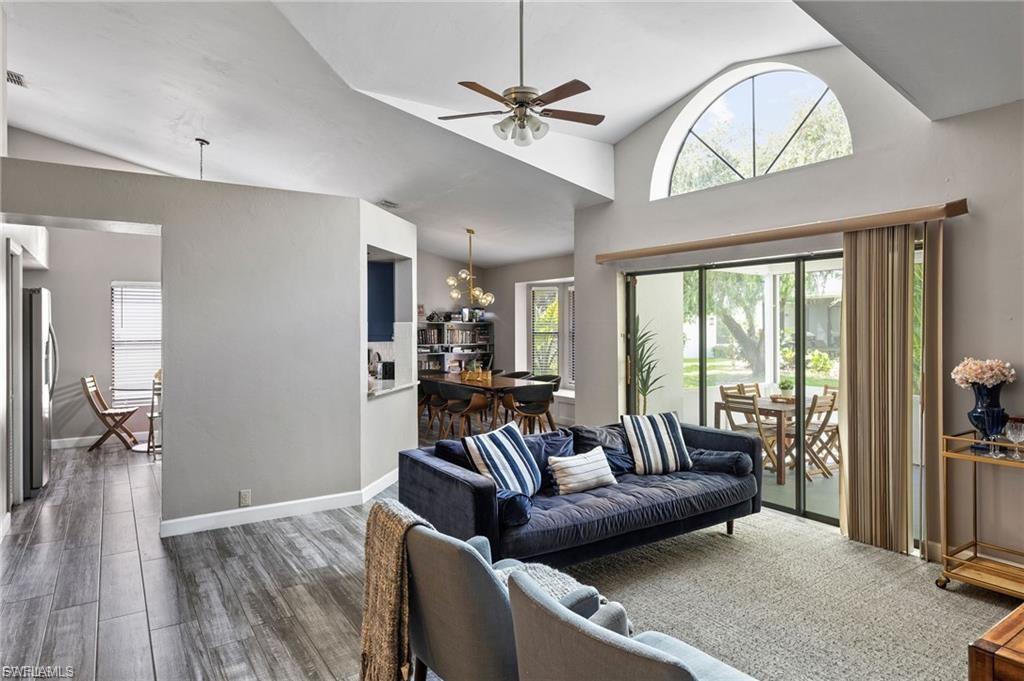 VILLAS FOUR - Residential