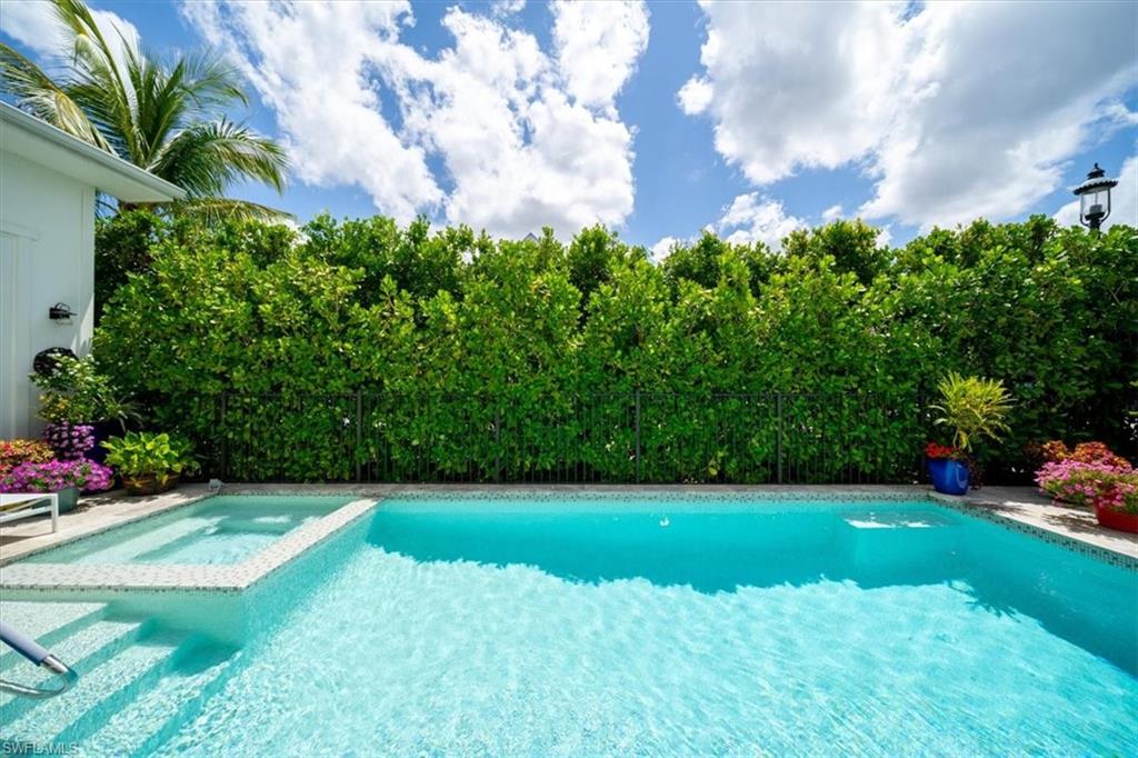 MANGROVE BAY - Residential