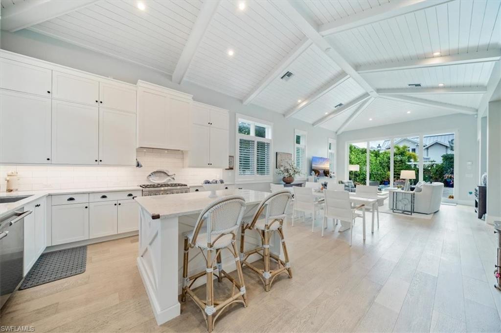 MANGROVE BAY - Residential