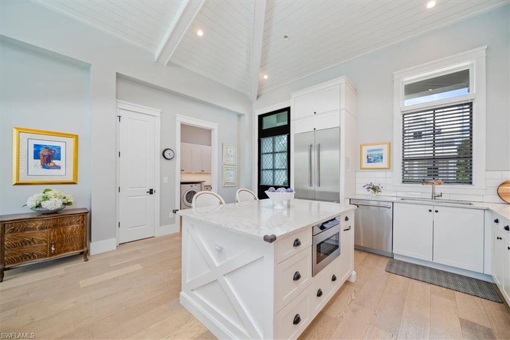 MANGROVE BAY - Residential