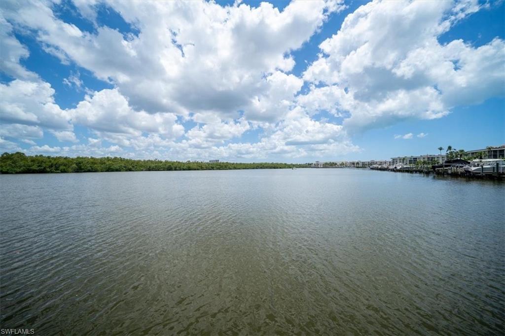 MANGROVE BAY - Residential