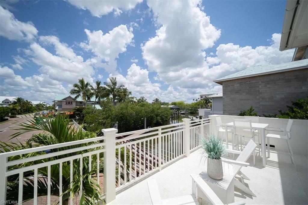 MANGROVE BAY - Residential