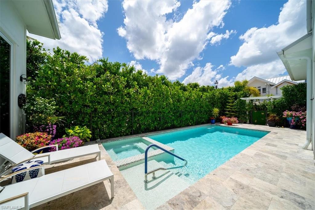 MANGROVE BAY - Residential