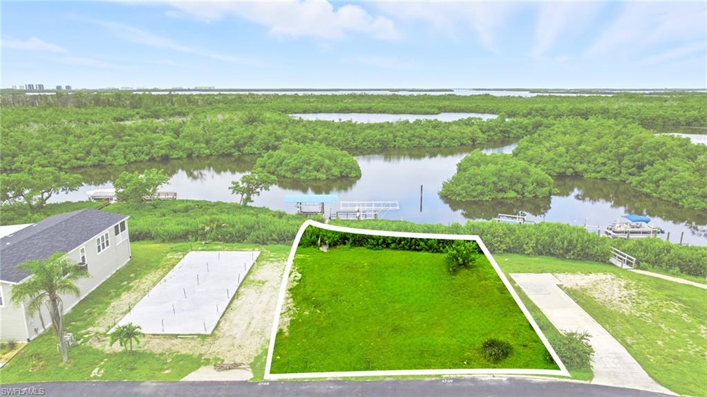 SPRING CREEK VILLAGE - Land