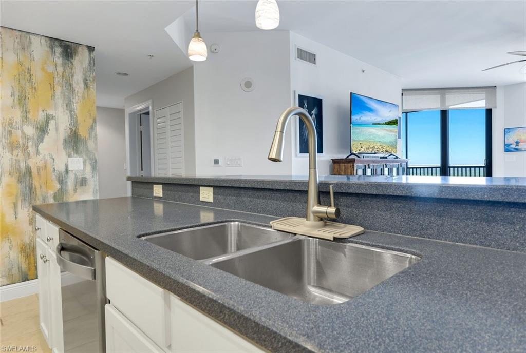 CAPE HARBOUR - Residential