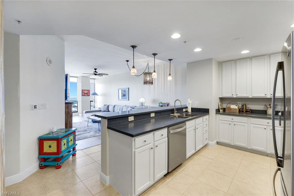 CAPE HARBOUR - Residential