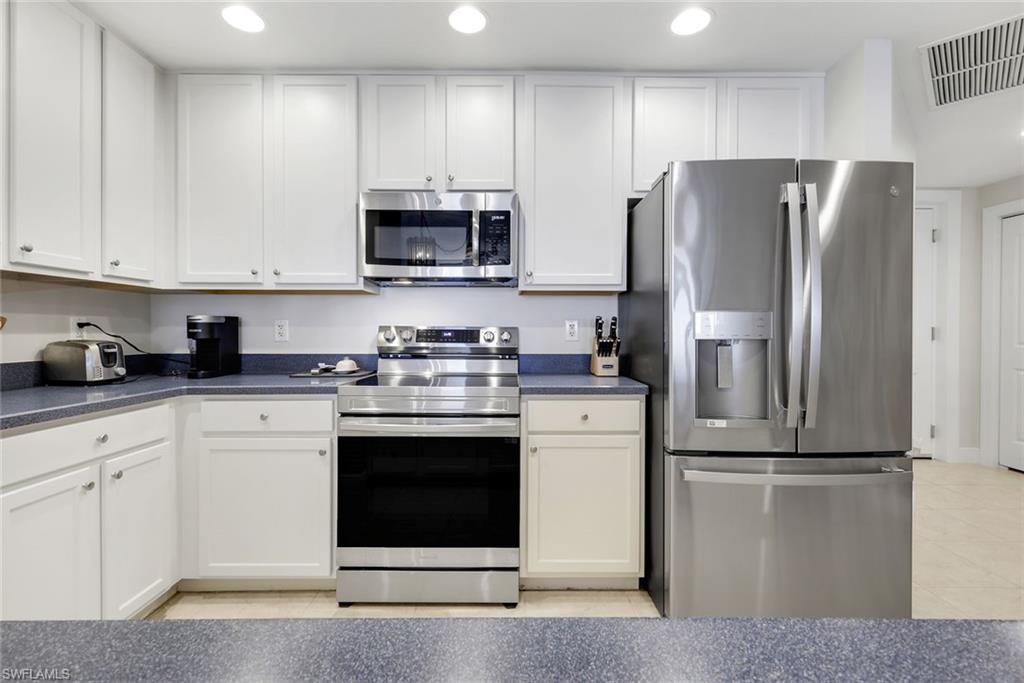 CAPE HARBOUR - Residential